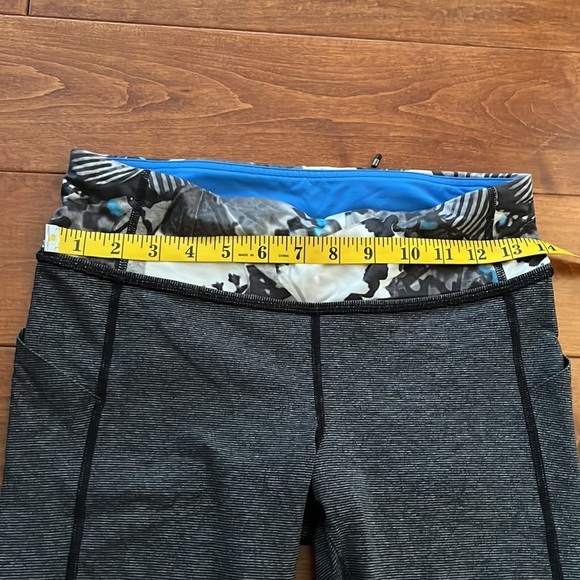 Women Lululemon Cropped Leggings Size 6 Gray - Picture 6 of 13
